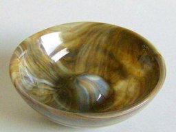 Pibeaskebæger 1975